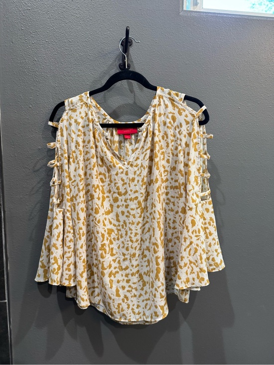 Jennifer Lopez Tops - Jennifer Lopez White and Mustard Yellow Cold-Shoulder Blouse